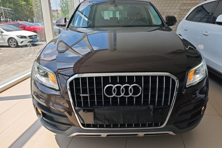 Used Audi Q5 2017 Plus 40 TFSI Technology Model