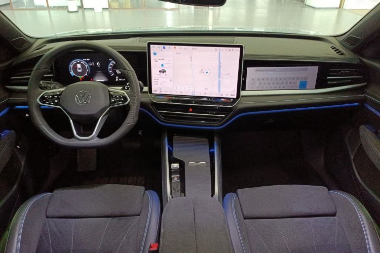 Used Volkswagen Passat 2025 Pro 380TSI Starry Dragon Luxury Edition
