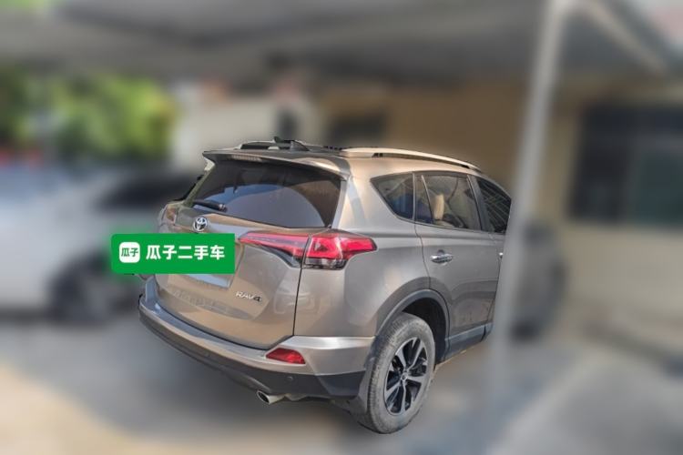 Used Toyota RAV4 2016 2.0L CVT Two-Wheel Drive Fashion Edition China V Standard