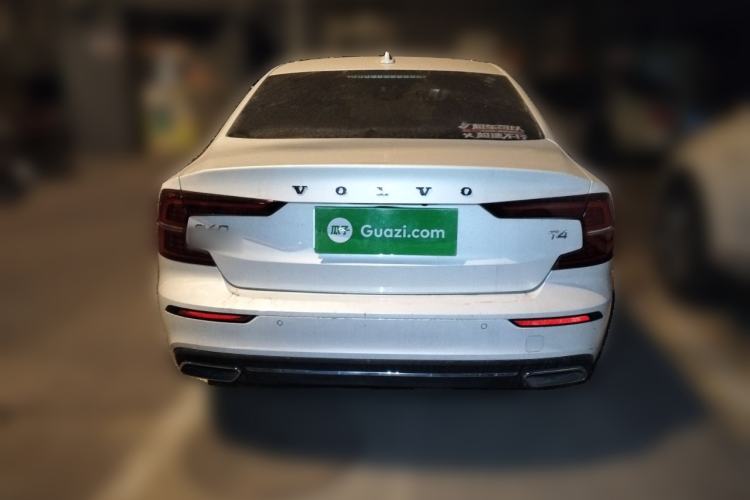 Used Volvo S60 2021 T4 Zhiyuan Luxury Edition Exterior 4