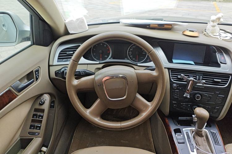 Used Audi A4L 2011 2.0 TFSI Comfort Model