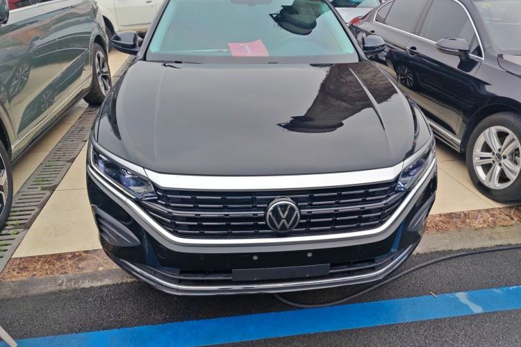 Used Volkswagen Passat 2024 380TSI Dragon Edition