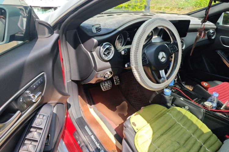 Used Mercedes-Benz CLA 2016 Facelifted CLA 200 Stylish Edition Driver Seat