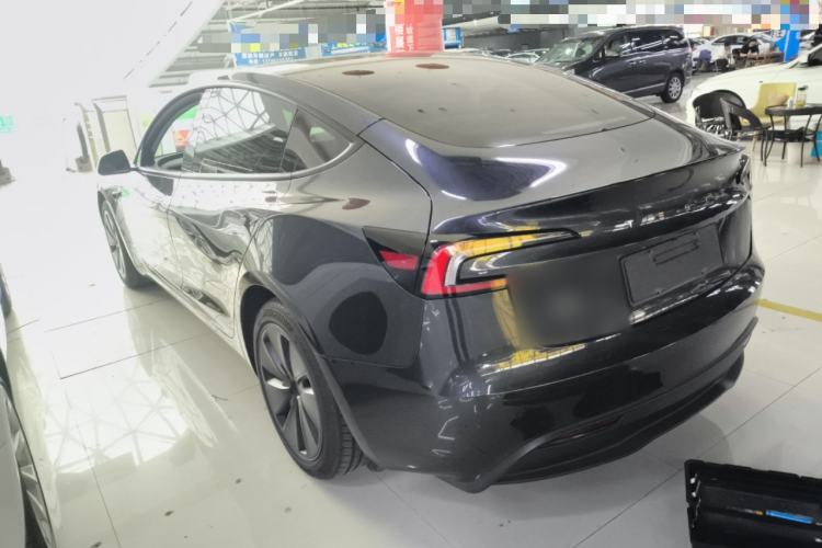 Used Tesla Model 3 2025 Rear-Wheel-Drive Version Exterior 2