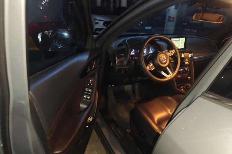 Used Mazda CX-4 2020 2.0L Automatic Two-Wheel Drive Blue Sky Luxury Edition Driver Seat