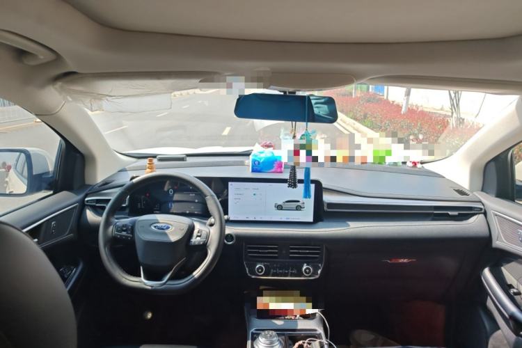 Used Ford Edge 2021 PLUS EcoBoost 245 Two-Wheel-Drive Platinum Edition 5 Seats
