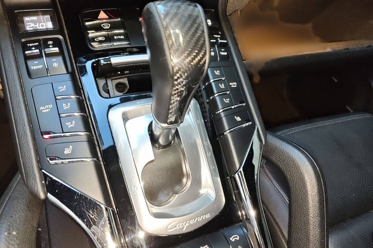 Used Porsche Cayenne 2014 Cayenne Platinum Edition 3.0T
