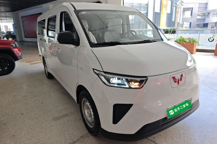 Used Wuling Yangguang 2025 Model 400km Bus Edition—Comfort Edition