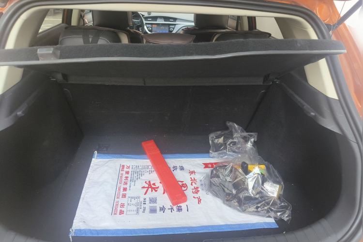 Used Geely Auto Emgrand GS 2016 Elegant Edition 1.3T Automatic LingShang Model Trunk