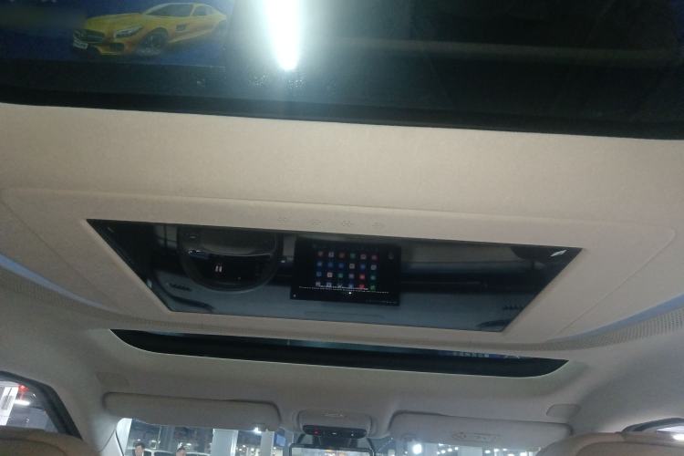 Used XPeng X9 2025 740 Ultra-Long Range Max Headliner