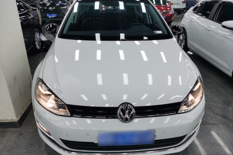 Used Volkswagen Golf 2017 1.6L Automatic Comfort Million-Vehicle Anniversary Edition