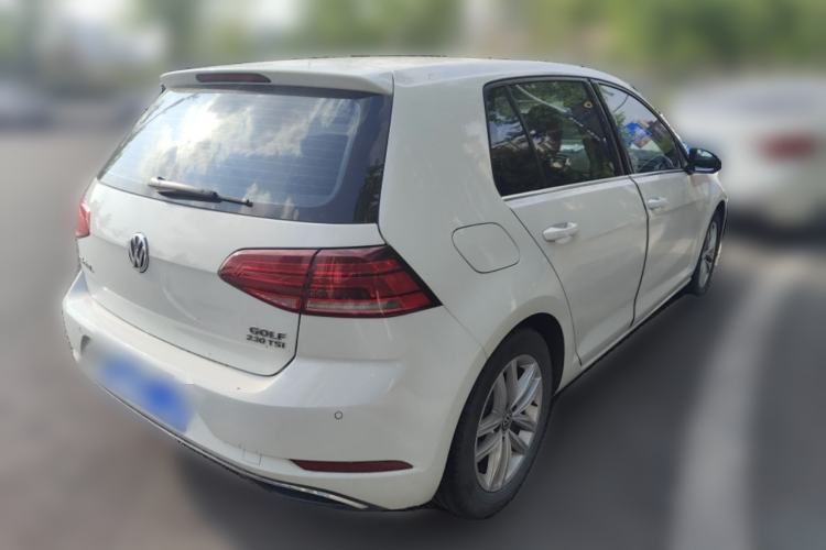 Used Volkswagen Golf 2018 230TSI Automatic Comfort Model Rear Right 45 Deg