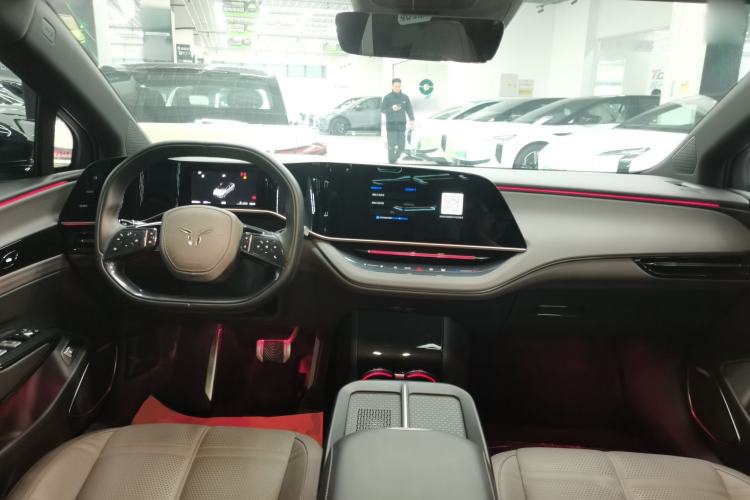 Used Hongqi EH7 2024 690 Pro Center Console