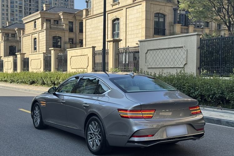 Used Genesis G80 2026 2.5T Rear-Drive Luxury Edition
