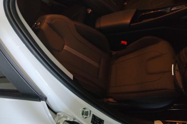 Used Hyundai Elantra 2023 1.5L CVT GLS Leading Edition Right Front Seat