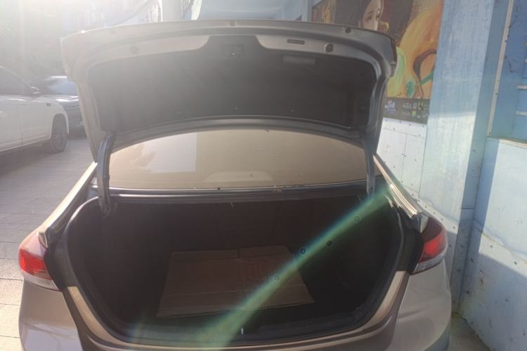 Used Hyundai Elantra (6th Generation / Lingdong) 2018 1.4T Dual-Clutch Xuan Dong · Dynamic Edition Trunk