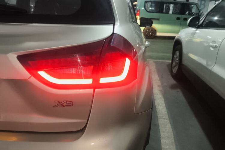 Used Geely Auto Vision X3 2021 PRO 1.5L CVT Deluxe Model Right Rear Taillight