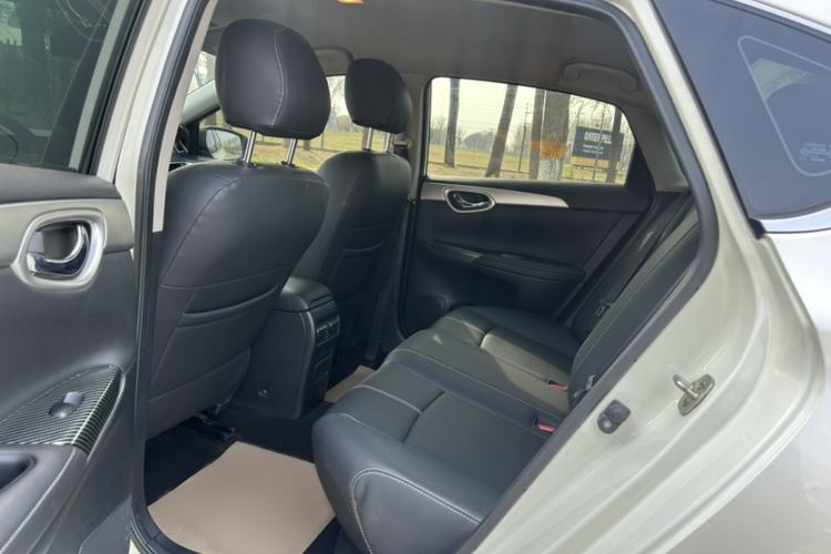 Used Nissan Sylphy 2022 Classic 1.6XE CVT Comfort Edition Interior 2