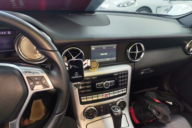 Used Mercedes-Benz SLK-Class 2011 SLK 200 Fashion Model
