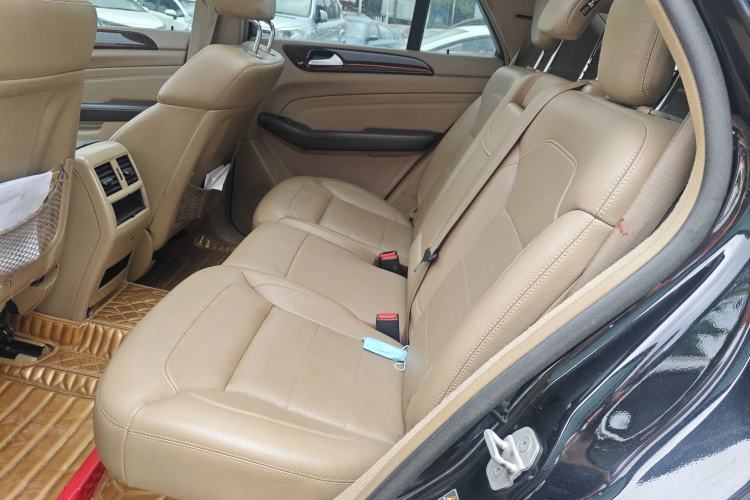 Used Mercedes-Benz M-Class 2014 ML 400 4MATIC Dynamic Model
