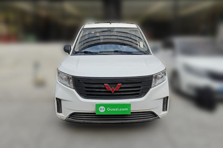 Used Wuling Hongguang PLUS 2019 1.5T Manual Standard Edition 5 Seats