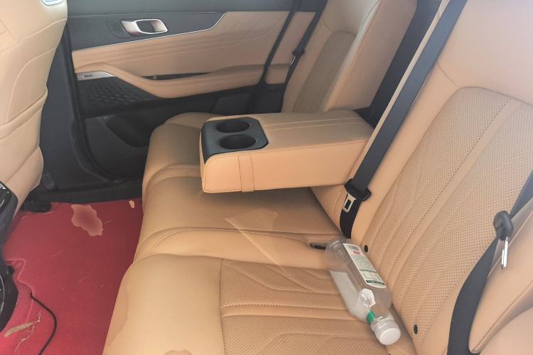 Used Changan UNI-K 2024 2.0T Two-Wheel Drive Enjoyment Version