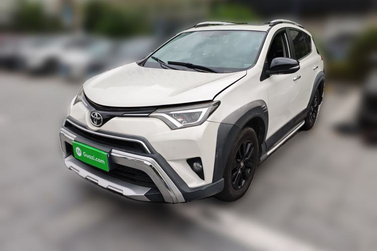 Used Toyota RAV4 2019 2.0L CVT Two-Wheel Drive Fashion X Limited Edition China VI Standard