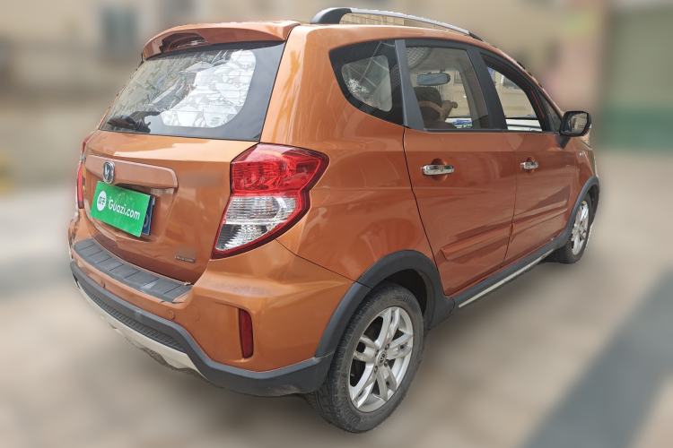 Used Changan CX20 2014 1.4L IMT Sunroof Navigation Version China V Standard
