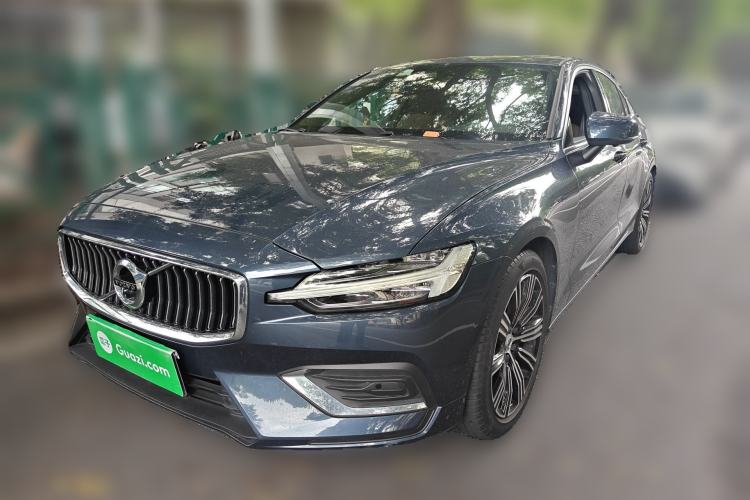 Used Volvo S60 2022 B4 Zhiyuan Luxury Edition