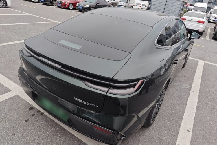 Used Geely Galaxy 8 2025 130km EM-P Starship Edition
