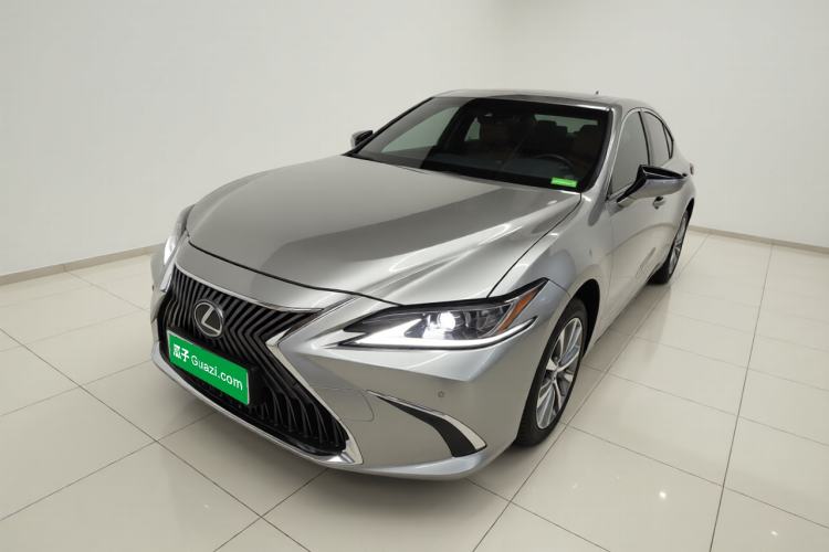 Used Lexus ES 2020 200 Excellence Edition