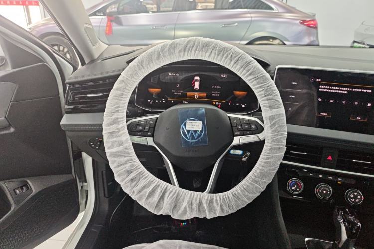 Used Volkswagen Sagitar 2025 Facelift 200TSI DSG Flyover Edition
