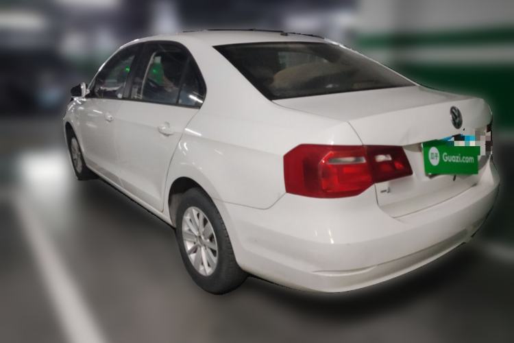 Used Volkswagen Jetta 2015 Value Edition 1.6L Automatic Fashion Version Rear Left 45 Deg