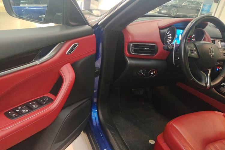 Used Maserati Levante 2018 3.0T Standard Edition Driver Seat