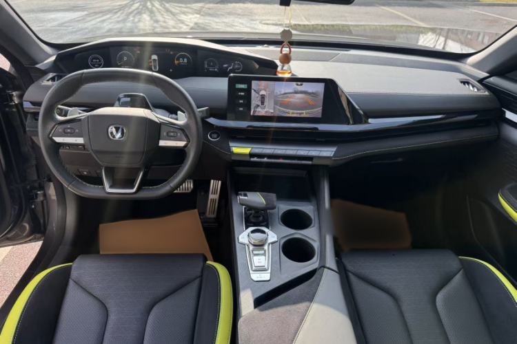 Used Changan UNI-V 2022 2.0T Leading-Speed Edition
