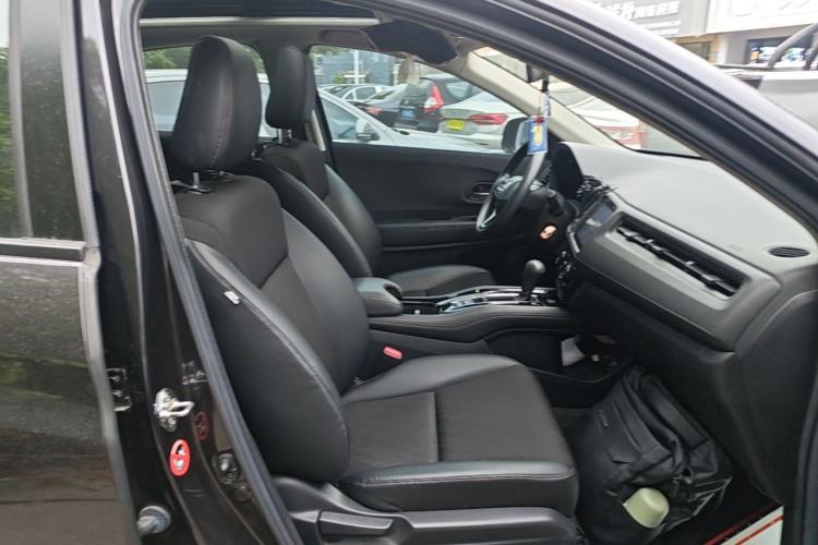 Used Honda Vezel 2020 1.5L CVT Pioneer Edition
