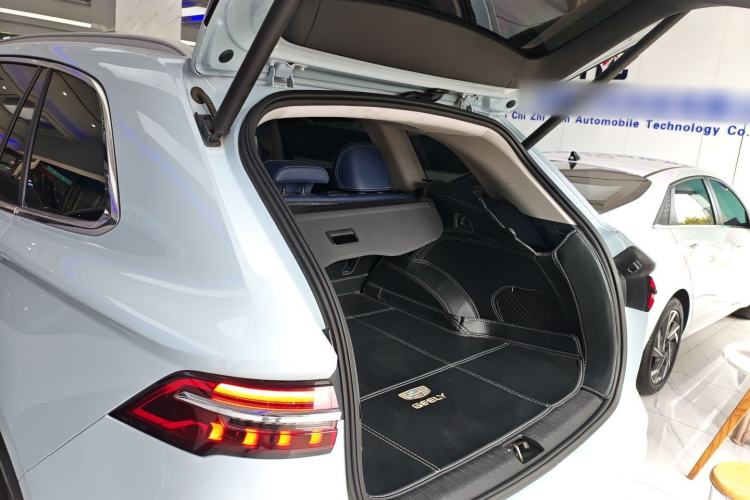 Used Geely Auto Monjaro L 2022 1.5T Thunder Hi·F Plug-in Hybrid Super Rui Trunk