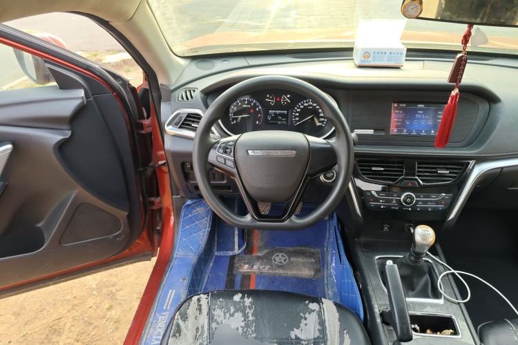 Used Venucia T90 2017 2.0L Manual ChenShang Edition