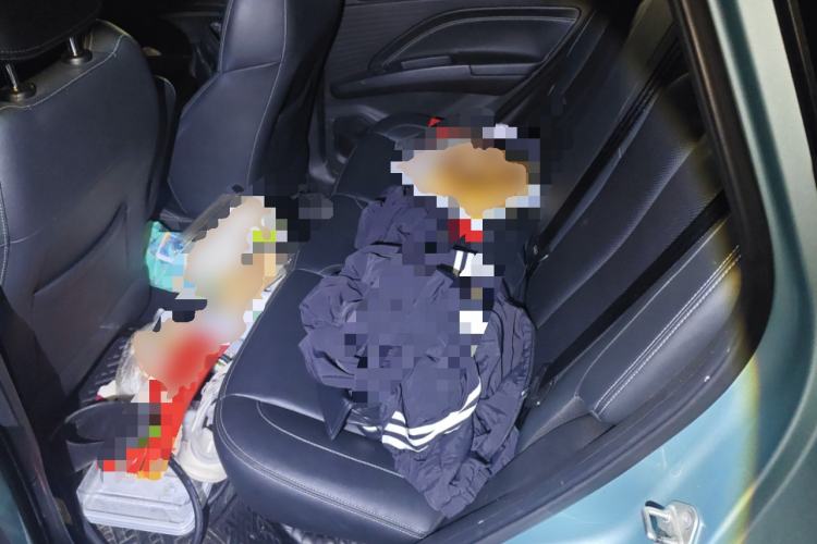 Used NETA V 2021 Standard Range Entertainment Version – Upgraded Model Left Rear Seat