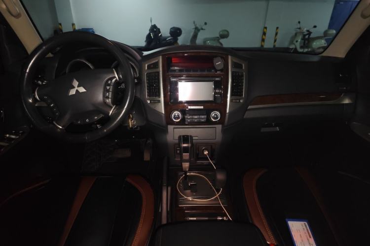 Used Mitsubishi Pajero 