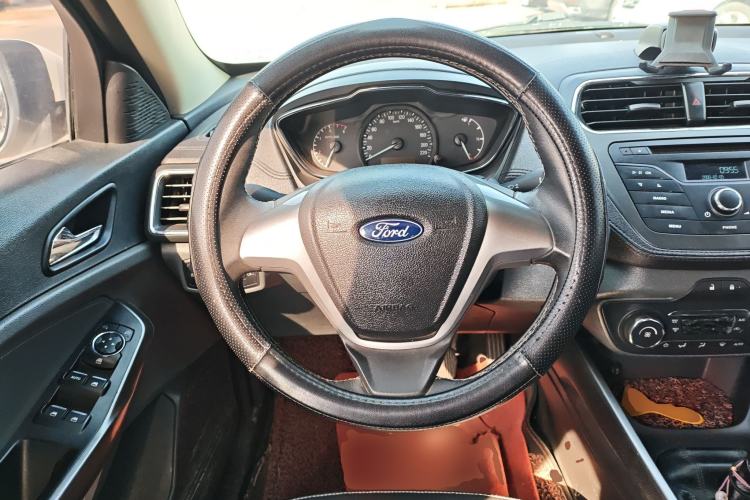 Used Ford Escort 2015 1.5L Manual Fashion Edition