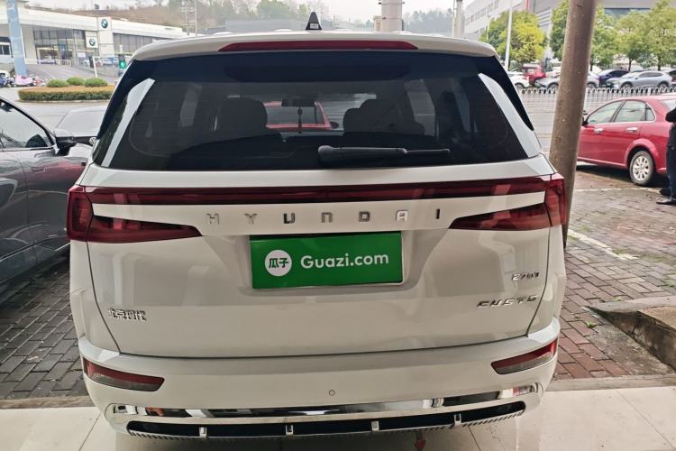 Used Hyundai Custo 2024 270TGDi LUX Prestige Edition Rear