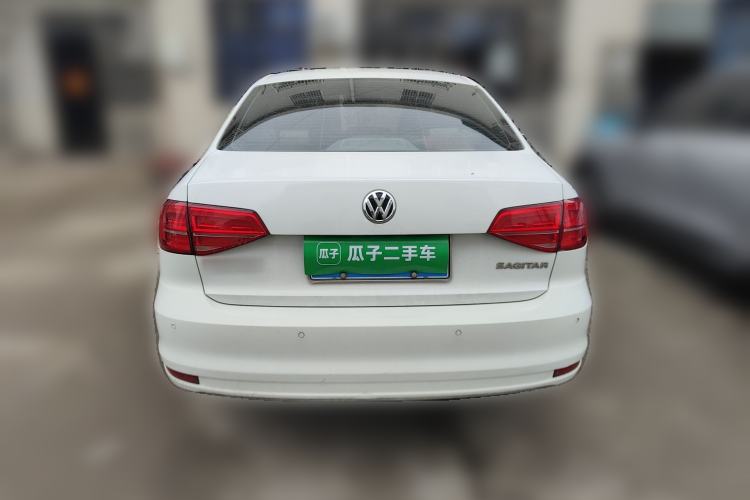 Used Volkswagen Sagitar 2015 1.6L Automatic Comfort Model
