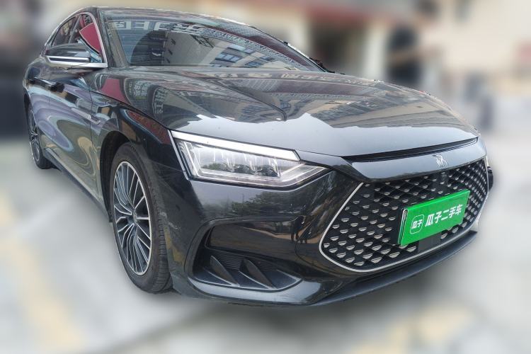 Used BYD Han 2023 DM-i Champion Edition 121KM Prestige Model Front Right 45 Deg