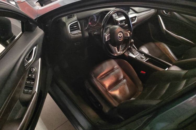 Used Mazda Atenza 2017 2.0L Blue Sky Luxury Edition Driver Seat