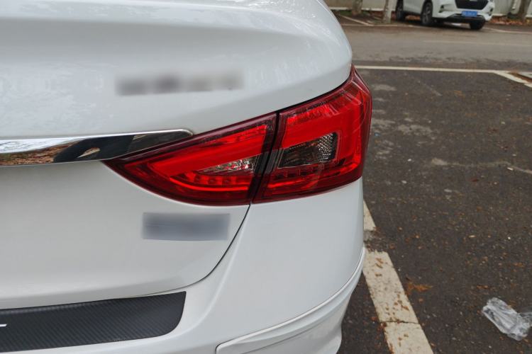 Used Chery Arrizo 5 2024 Edition People's Benefit Version 1.5L CVT Fashion Model Right Rear Taillight