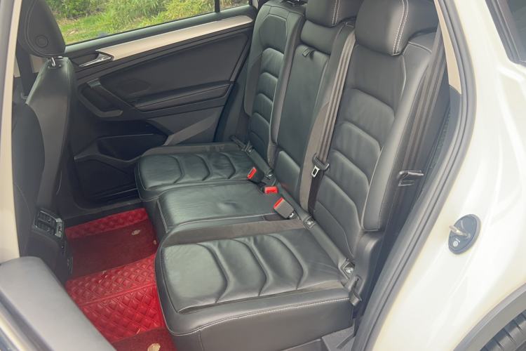 Used Volkswagen Tiguan L 2019 330TSI Automatic Two-Wheel Drive Smart Luxury Version China V Emission Standard