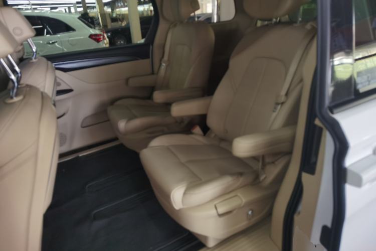 Used Buick GL8 2022 ES Landtrek 653T Luxury Edition