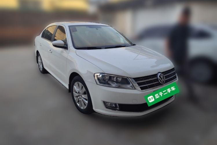 Used Volkswagen Lavida 2013 Restyled Classic 1.6L Manual Comfort Edition Front Right 45 Deg