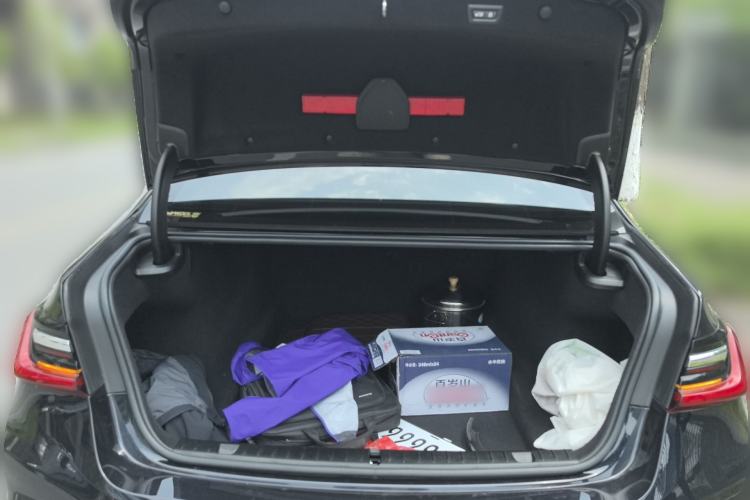 Used BMW 7 Series 2019 Restyled 740Li Leading Edition M Sport Package Trunk